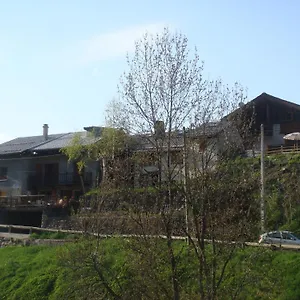 https://la-combe-de-moulin.hotels-rhonealpes.com